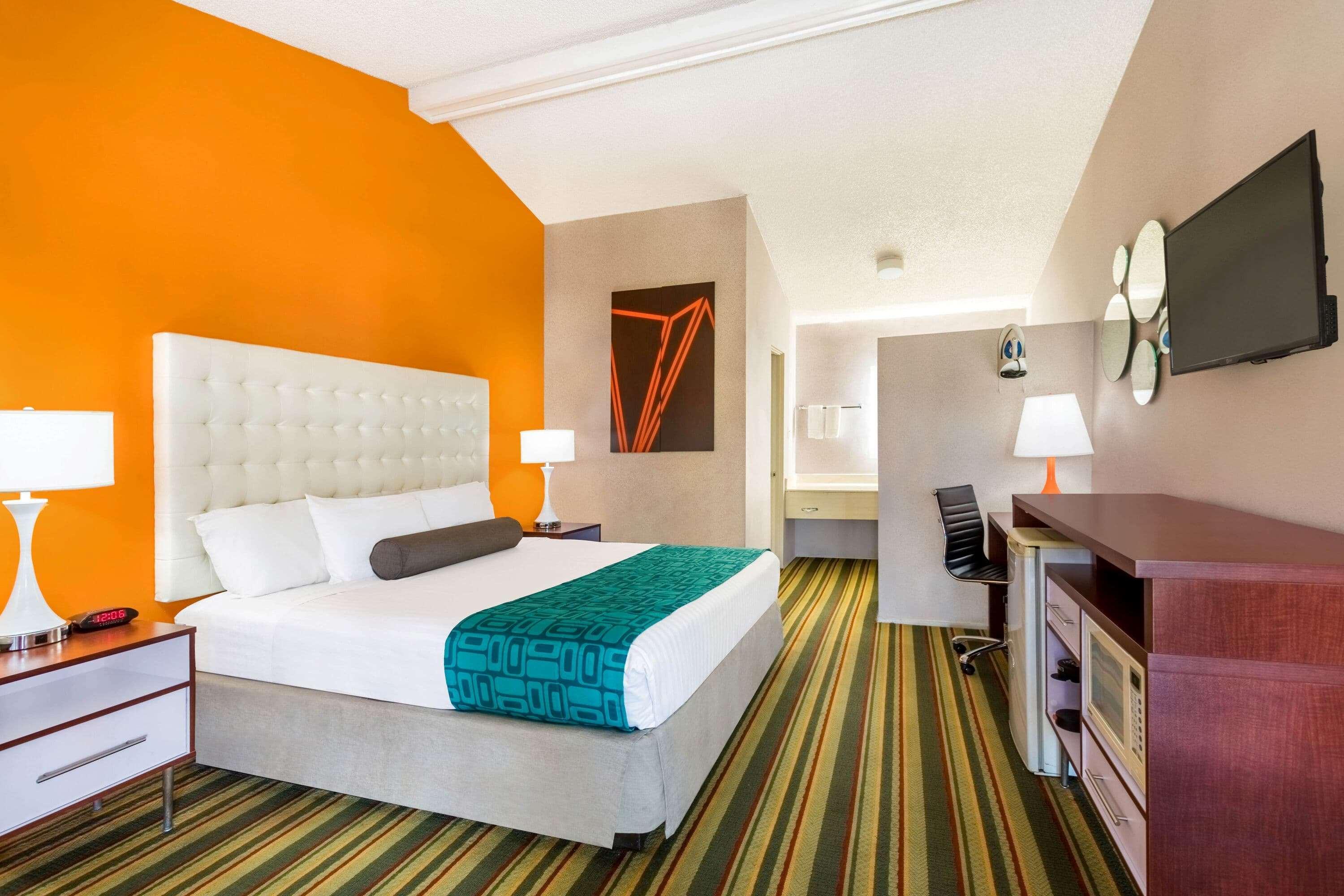 Howard Johnson By Wyndham Phoenix Airport/Downtown Area Exterior foto